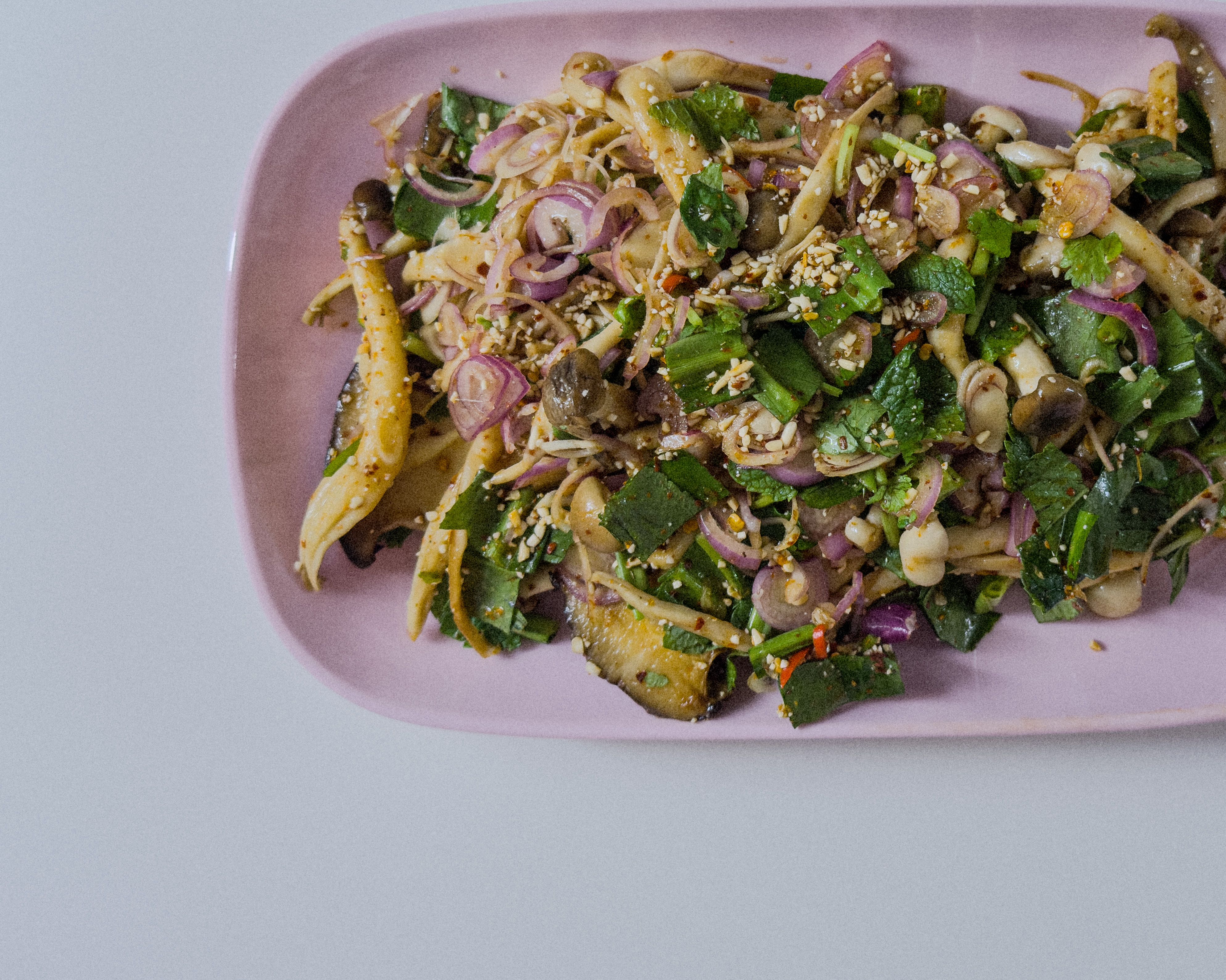 Gemischter Pilz Salat - Yam Hed Ruam